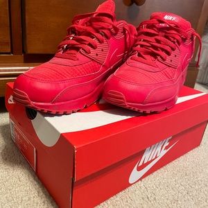 Red air max 90 essential
